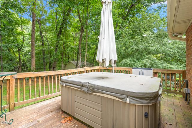 4014 Forest Oaks Lane, Mebane, NC 27302