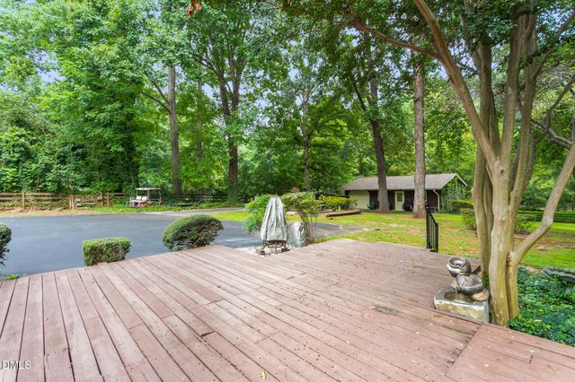 4014 Forest Oaks Lane, Mebane, NC 27302