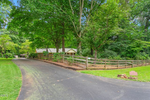 4014 Forest Oaks Lane, Mebane, NC 27302