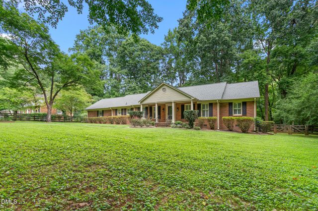 4014 Forest Oaks Lane, Mebane, NC 27302
