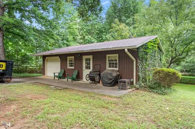 4014 Forest Oaks Lane, Mebane, NC 27302