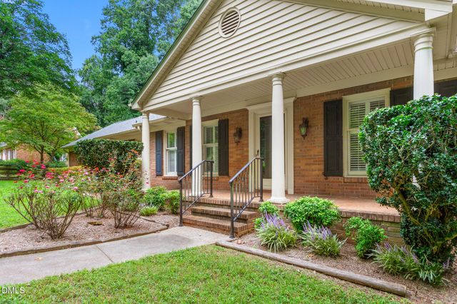 4014 Forest Oaks Lane, Mebane, NC 27302