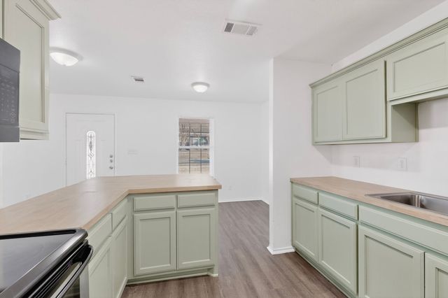 604 S Maxey Street, Sherman, TX 75090