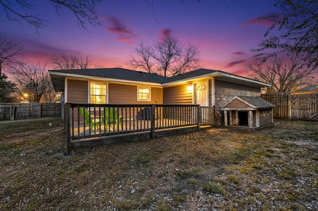 604 S Maxey Street, Sherman, TX 75090