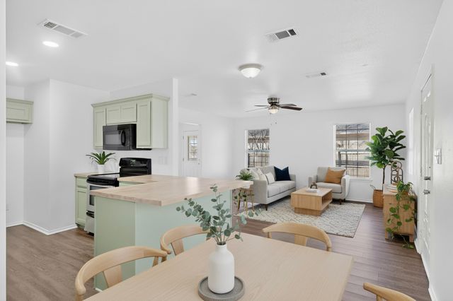 604 S Maxey Street, Sherman, TX 75090