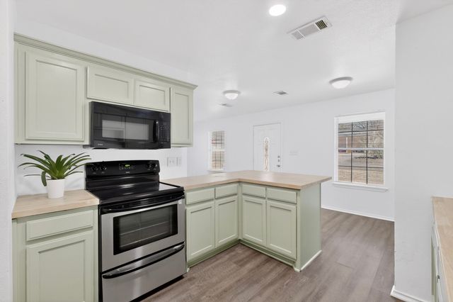 604 S Maxey Street, Sherman, TX 75090