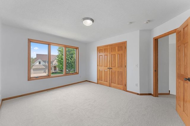 6172 104th Circle N, Brooklyn Park, MN 55443