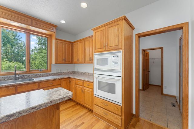 6172 104th Circle N, Brooklyn Park, MN 55443