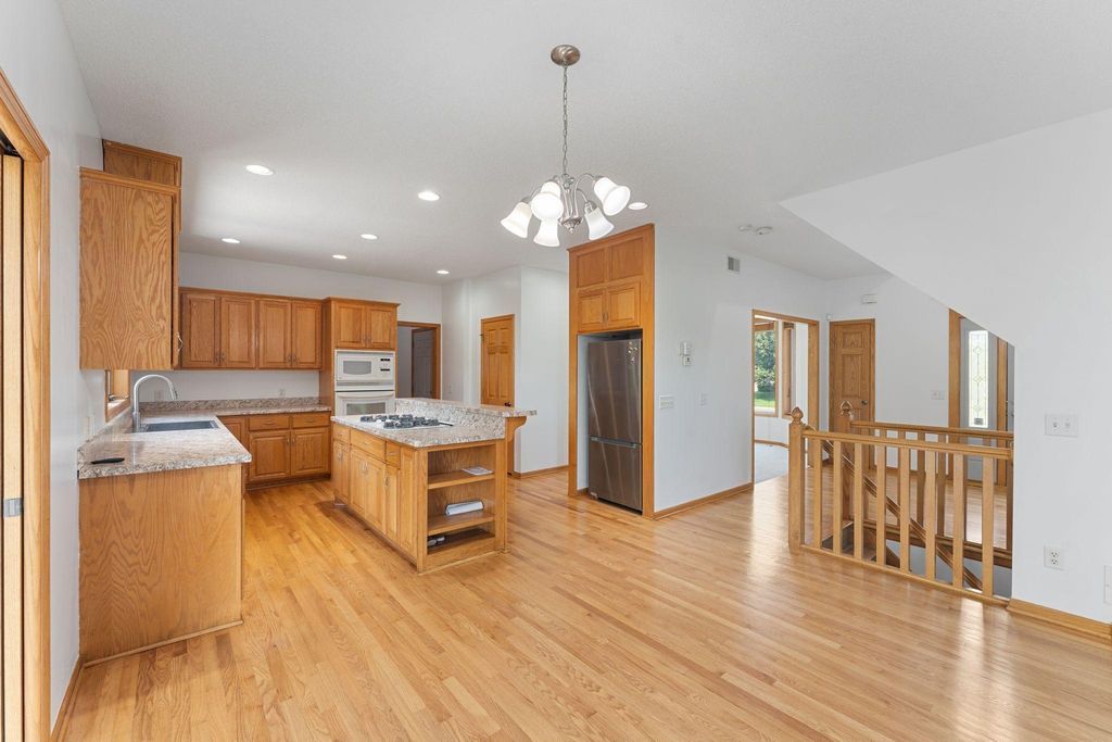 6172 104th Circle N, Brooklyn Park, MN 55443 — photo 5