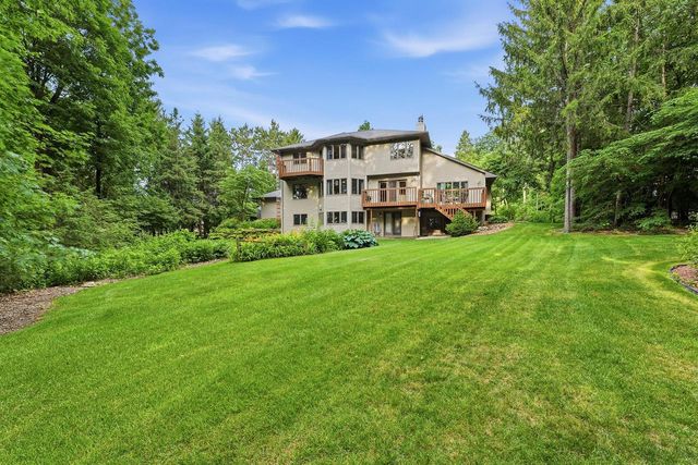 7692 Schiller COURT, Verona, WI 53593