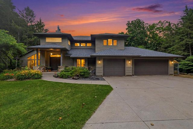 7692 Schiller COURT, Verona, WI 53593