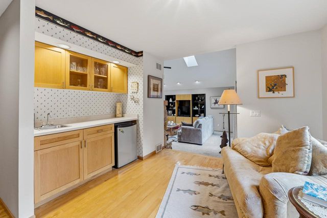 7692 Schiller COURT, Verona, WI 53593