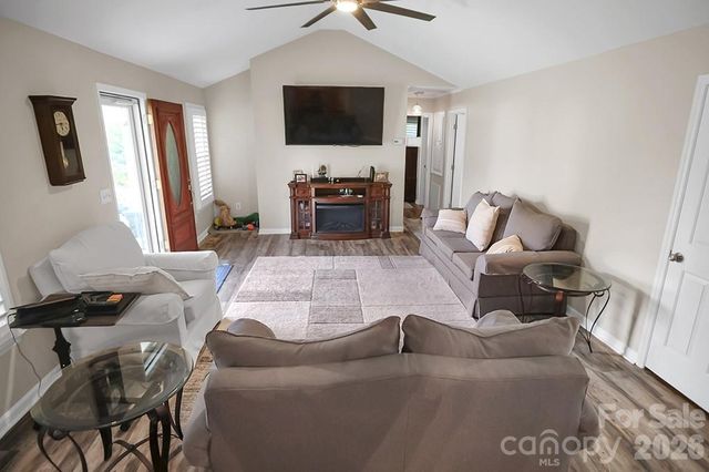 1950 BROWNSTONE Court, Gastonia, NC 28054
