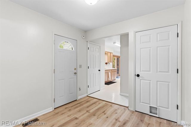 8370 W Rolston Road, Linden, MI 48451