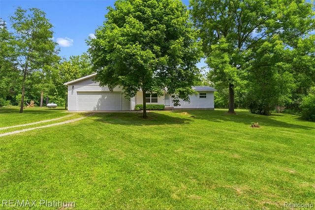 8370 W Rolston Road, Linden, MI 48451