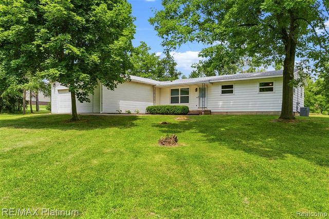 8370 W Rolston Road, Linden, MI 48451