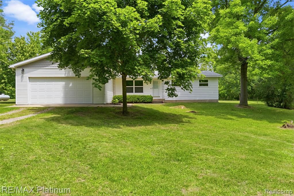 8370 W Rolston Road, Linden, MI 48451