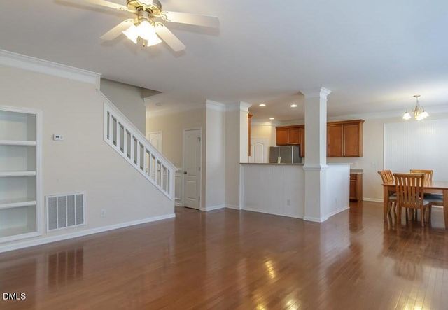 2043 Sinclair Trace, Burlington, NC 27215