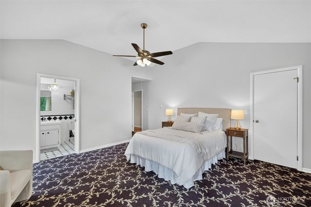 354 W Badger Road, Lynden, WA 98264