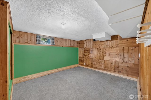 354 W Badger Road, Lynden, WA 98264