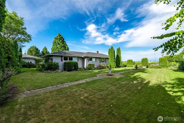 354 W Badger Road, Lynden, WA 98264
