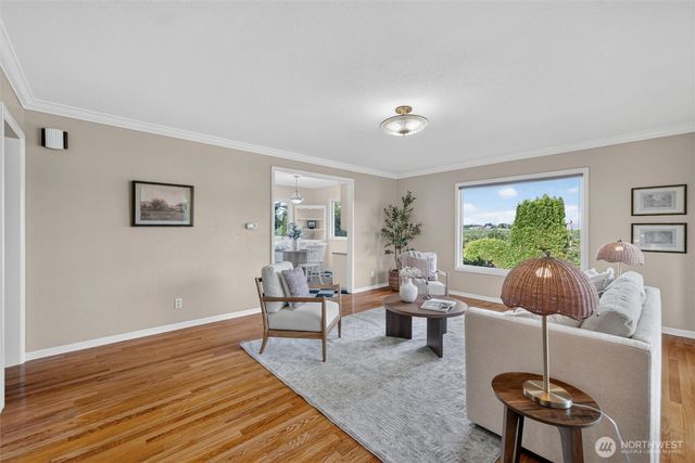 354 W Badger Road, Lynden, WA 98264