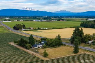 354 W Badger Road, Lynden, WA 98264