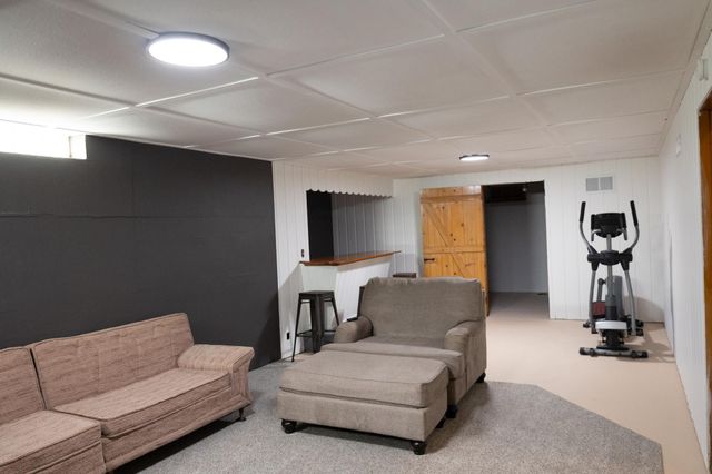 204 Clary Street W, Worthington, MN 56187