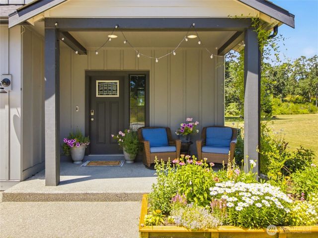 507 B Minnesota Street N, Rainier, WA 98576