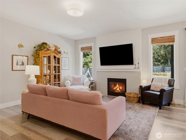 507 B Minnesota Street N, Rainier, WA 98576