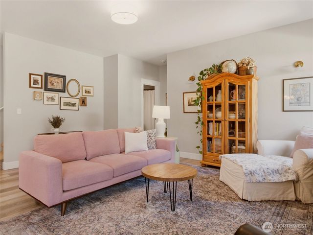 507 B Minnesota Street N, Rainier, WA 98576