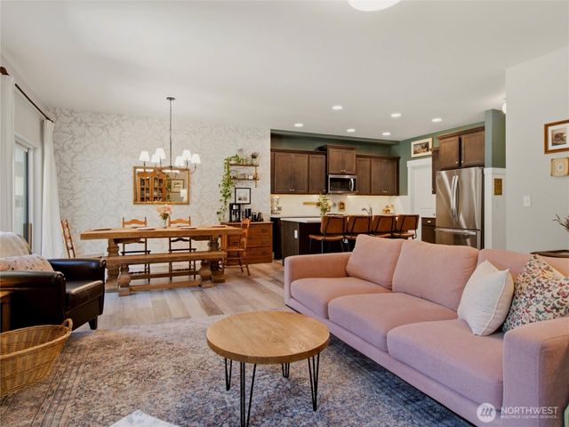 507 B Minnesota Street N, Rainier, WA 98576