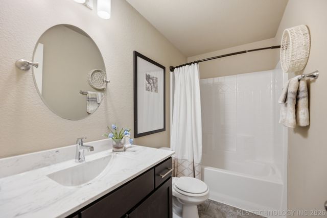 2601 W Albuquerque Street, Broken Arrow, OK 74011