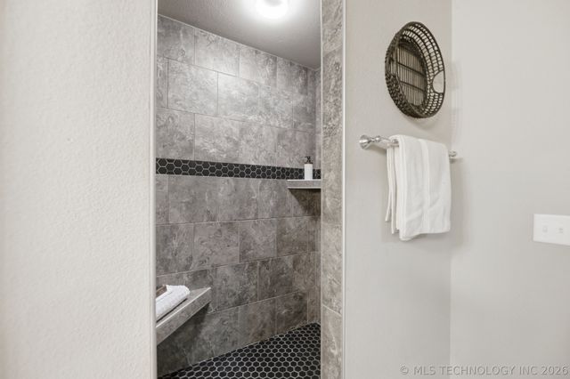 2601 W Albuquerque Street, Broken Arrow, OK 74011