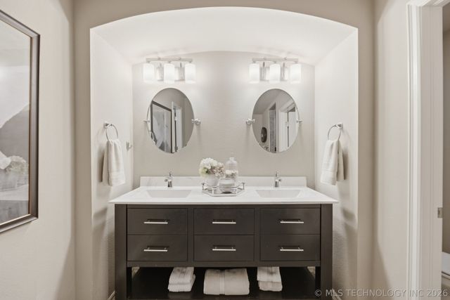 2601 W Albuquerque Street, Broken Arrow, OK 74011