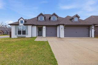 2601 W Albuquerque Street, Broken Arrow, OK 74011