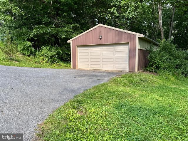 285 HUSSON RD, Felton, PA 17322