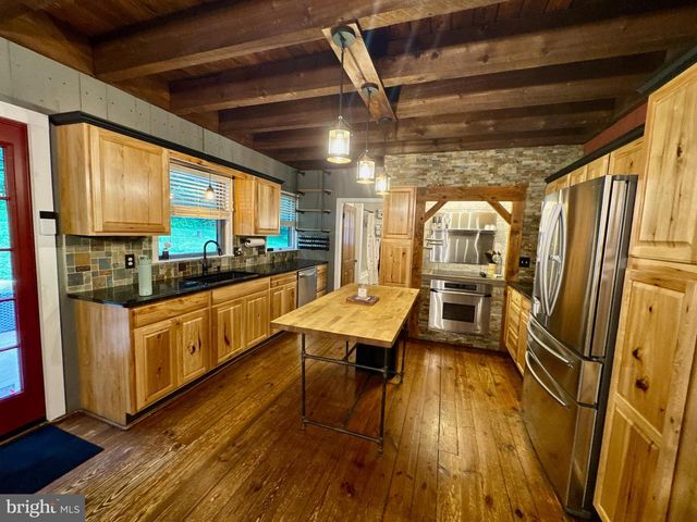 285 HUSSON RD, Felton, PA 17322