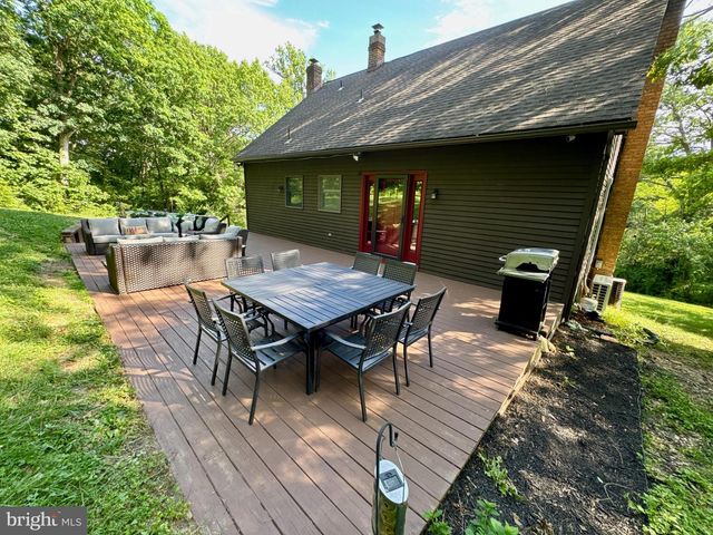 285 HUSSON RD, Felton, PA 17322