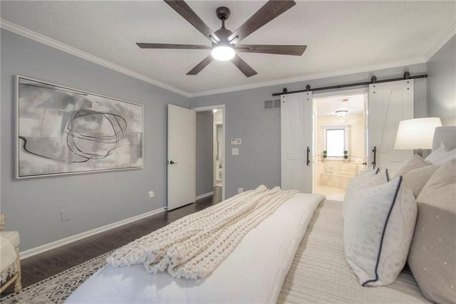 5828 PARK Circle, Shawnee, KS 66216