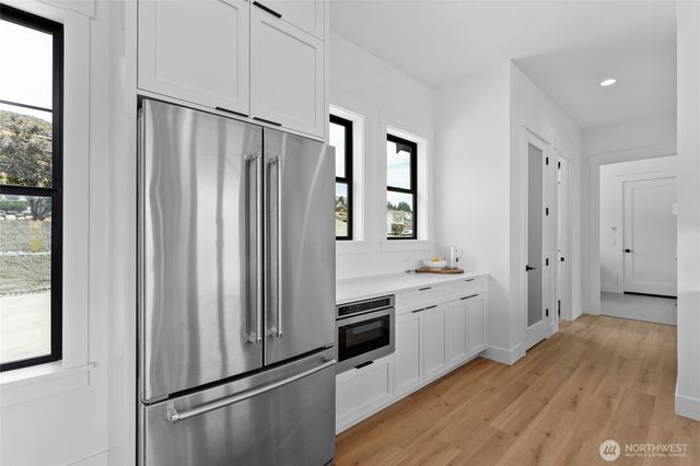 134 Hillcrest Place, Chelan, WA 98816