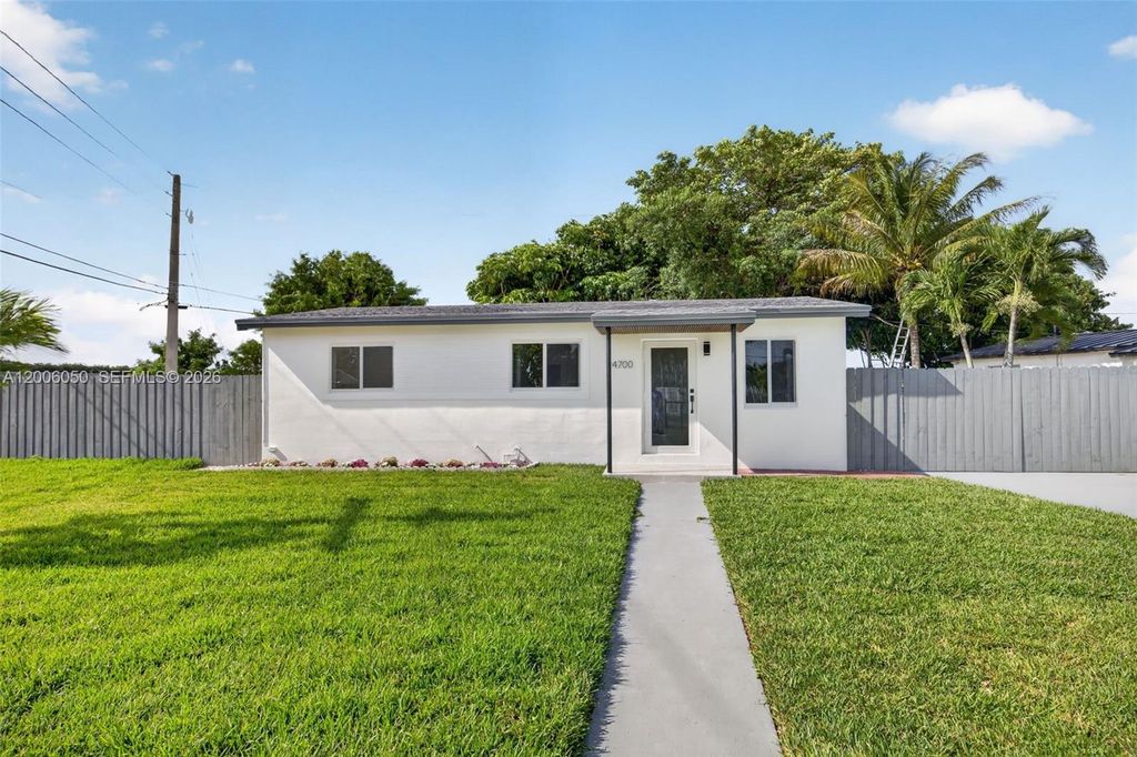 14700 SW 302nd St, Homestead, FL 33033