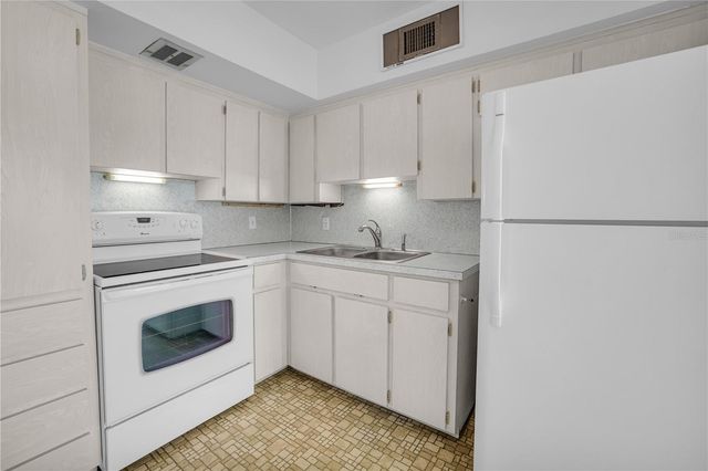 2451 CANADIAN WAY 29, Clearwater, FL 33763