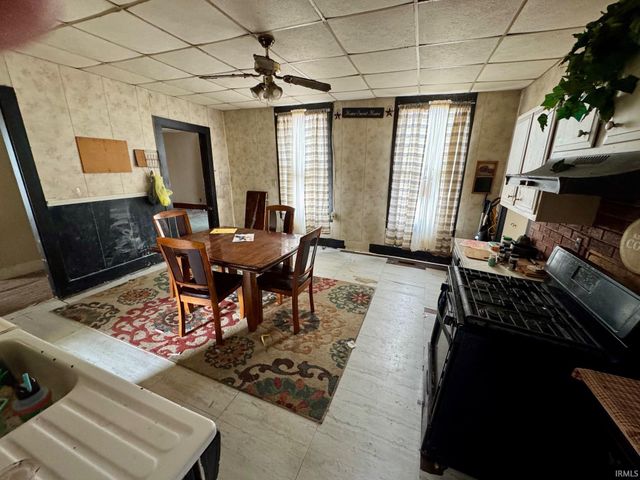 307 N Second Street, Owensville, IN 47665