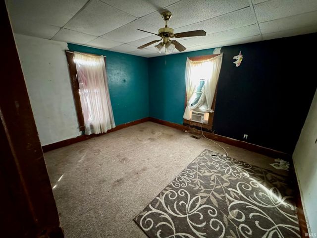 307 N Second Street, Owensville, IN 47665