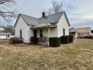 307 N Second Street, Owensville, IN 47665