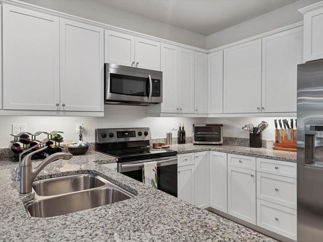 525 N ORANGE AVENUE 204, Sarasota, FL 34236