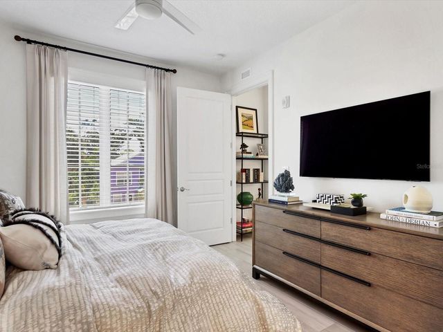 525 N ORANGE AVENUE 204, Sarasota, FL 34236