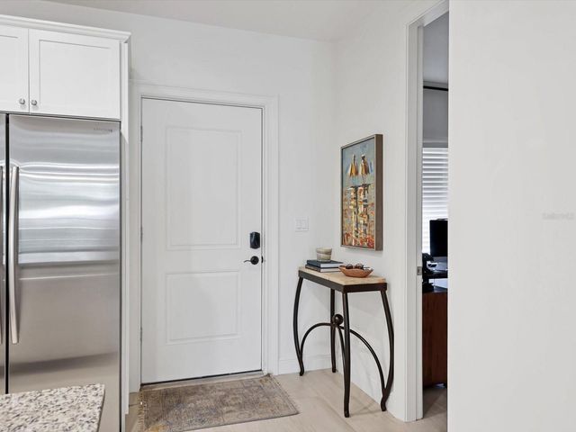 525 N ORANGE AVENUE 204, Sarasota, FL 34236