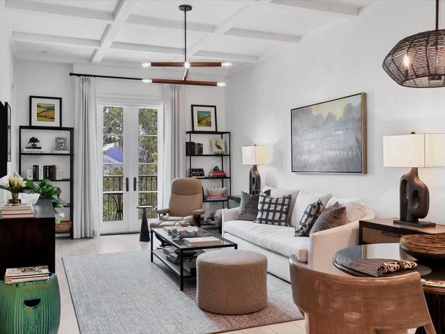 525 N ORANGE AVENUE 204, Sarasota, FL 34236